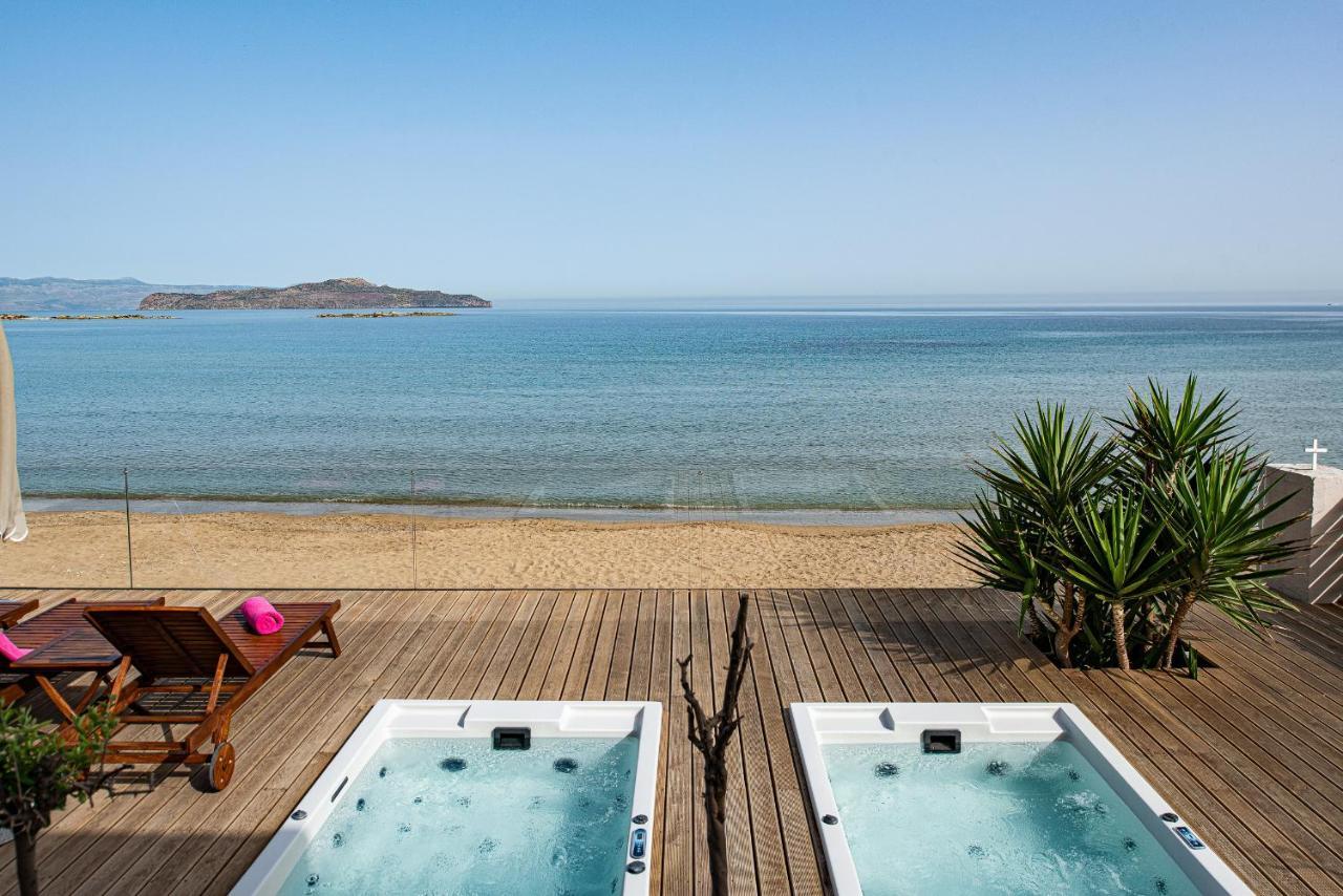 Domus Aqua Villa Kato Daratso Bagian luar foto